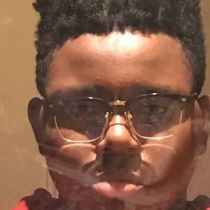 Meet your Posher, Larney